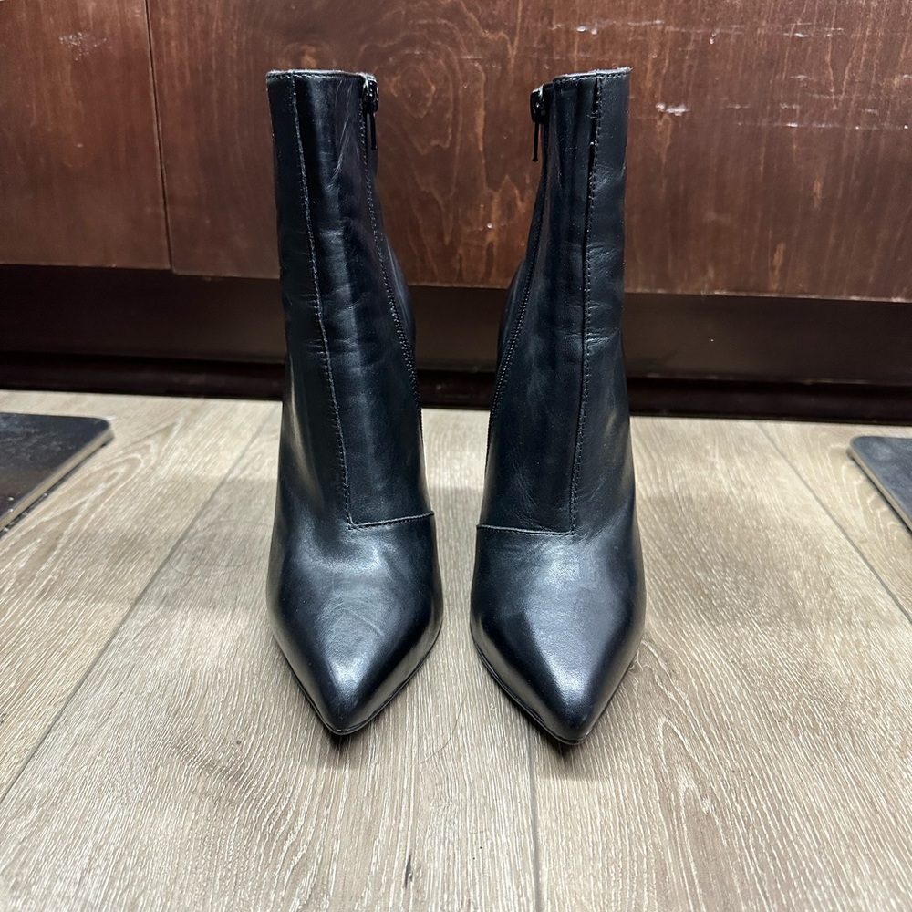 Tony Bianco heeled bootie